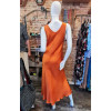 Robe longue droite orange satiné