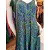 Robe longue satinée pompons épaules motif cachemire bleu vert Goa