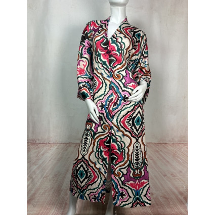 Robe Longue à Motifs Abstraits sur Fond Beige