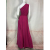Robe longue et fluide, coupe asymétrique rose